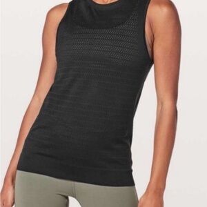 Lululemon Breeze by Muscle Tank Size 6